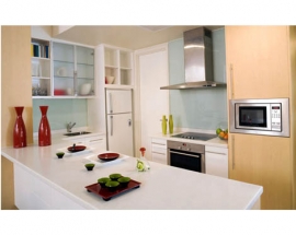 OPEN WIDE: MAKING A SMALL KITCHEN FEEL MORE SPACIOUS