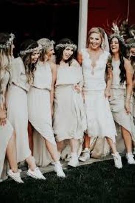 Effortless Ways to Wear a Dress with Sneakers on Your Wedding Day
