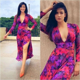 Shweta Tiwari`s floral thigh-high slit dress just made our day