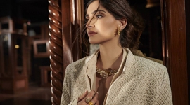 Sonam Kapoor slays in dhoti-kurta with bandhgala