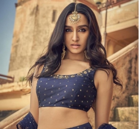 Shraddha Kapoor goes bold and traditional in navy blue crop top, brocade lehenga