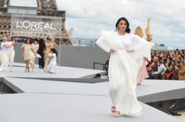 Aishwarya Rai Bachchan stuns at Paris Fashion Week