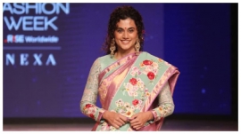Taapsee Pannu epitomises elegance in a handloom sari