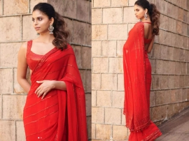 Suhana Khan in a red sari just reminded us of Kajol in K3G