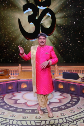 Contestant Diwakar sings Suresh Wadkar`s iconic song on the stage of Swarna Swar Bharat; says, 