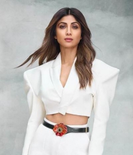 Shilpa Shetty champions the boss babe style in cropped blazer and wide-legged pants