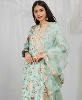 Kurtas with gota patti that will see you through the festive season