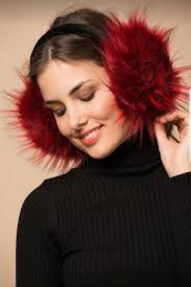  5 stylish winter accessories to add in your wardrobe!