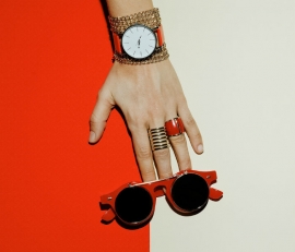How to accessorize your outfits to amp up your overall look