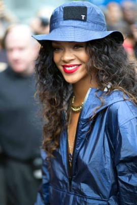 5 best accessories to heat up your summer wardrobe