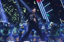 ‘Maruti Suzuki Arena presents Zee Cine Awards 2023’ celebrates 20 years of Shahid Kapoor!