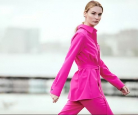 Travel in style: 4 essential tips for women`s travel-quality clothing