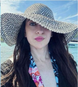 Karisma Kapoor’s holiday look inspiration