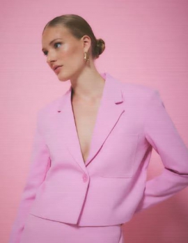 Item of the week: the cropped blazer