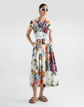 Maximal Prints: The Art of Wearing More 