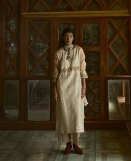 Artisan Revival: The Return of Handmade Luxury in Fashion